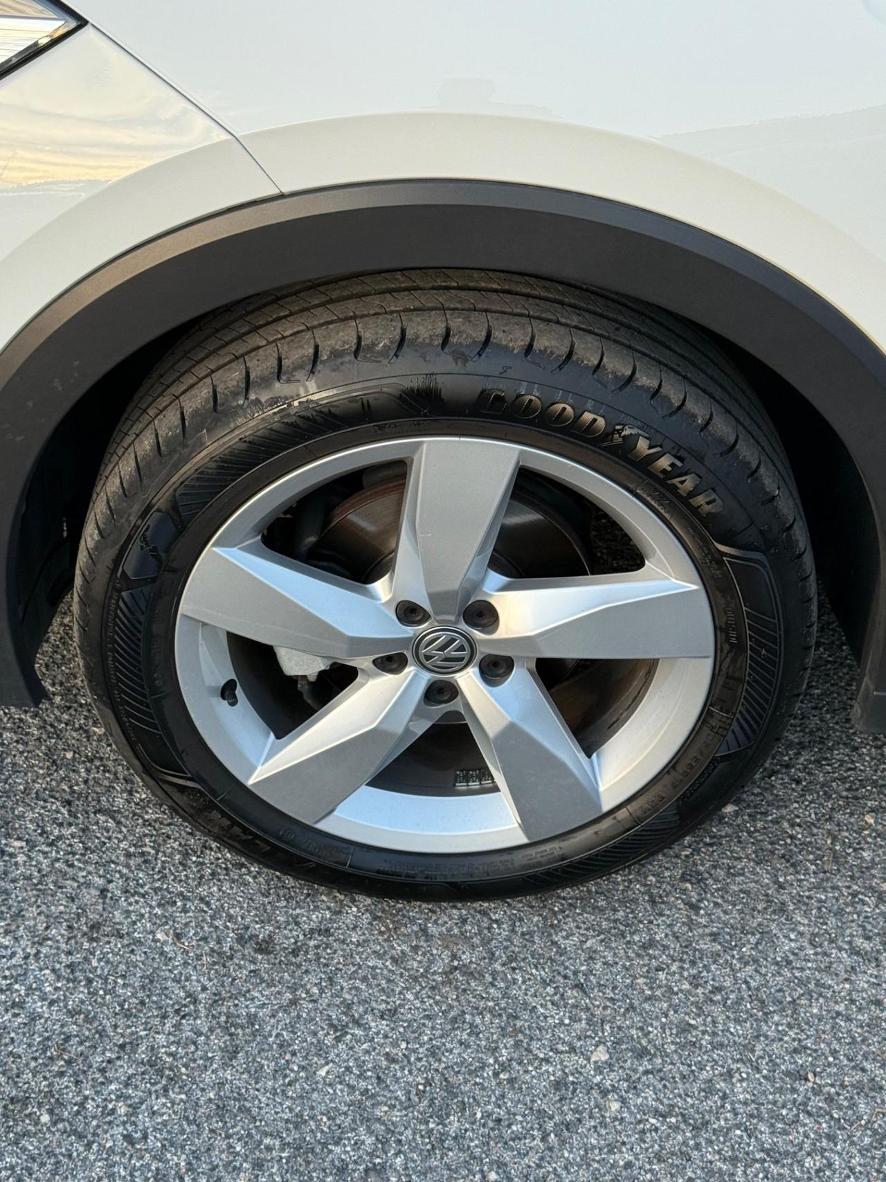 T-Cross 1.6 tdi Sport-unipro-rate-garanzia-permute