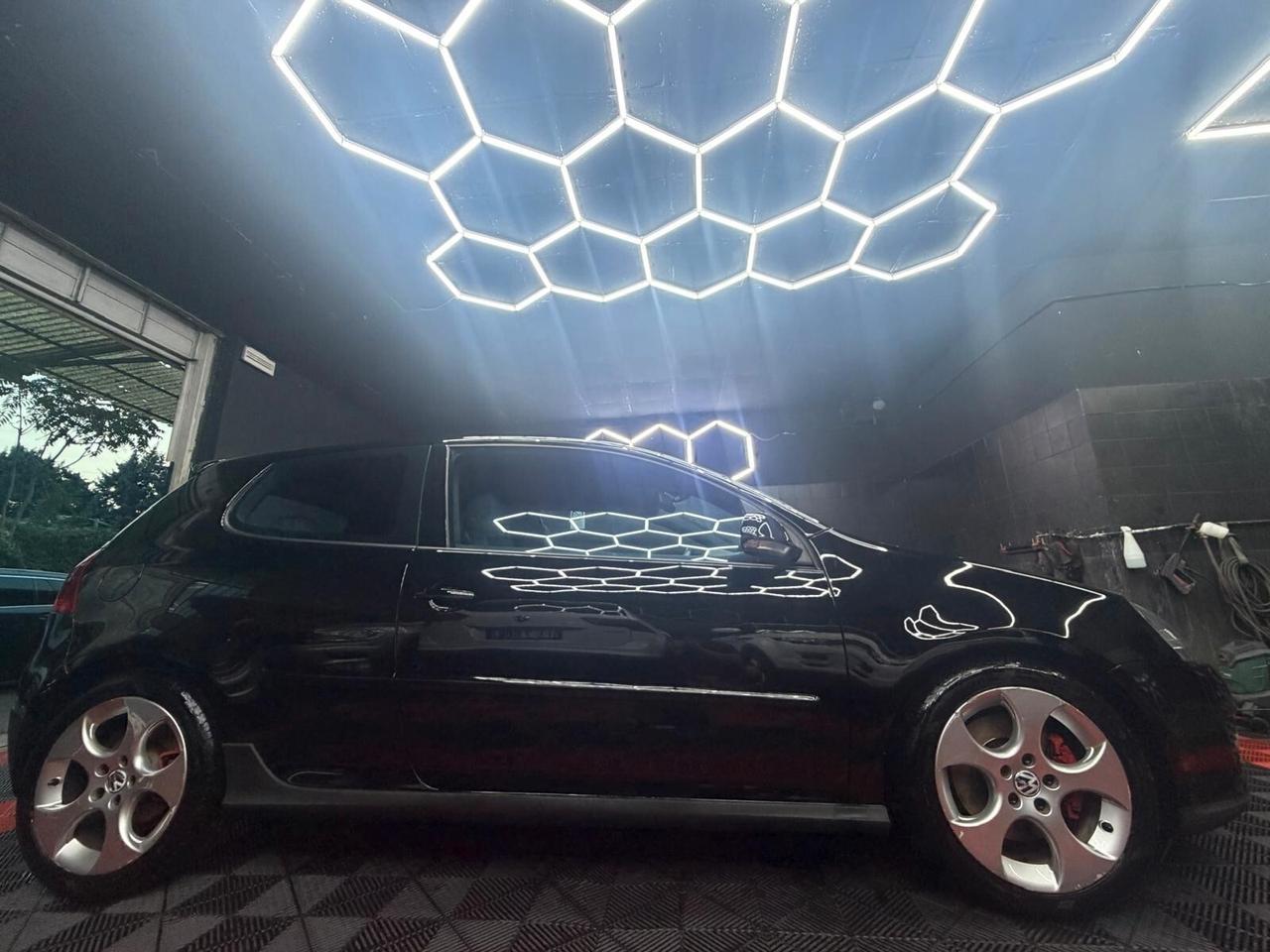 Volkswagen Golf GTI 2.0 16V TFSI 3p.