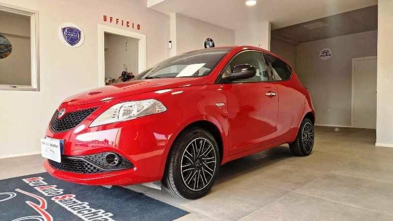 Lancia Ypsilon 1.2 69 CV Ecochic GPL Gold MY19