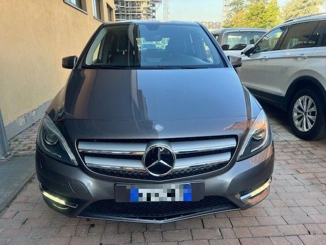 MERCEDES-BENZ B 180 CDI Premium