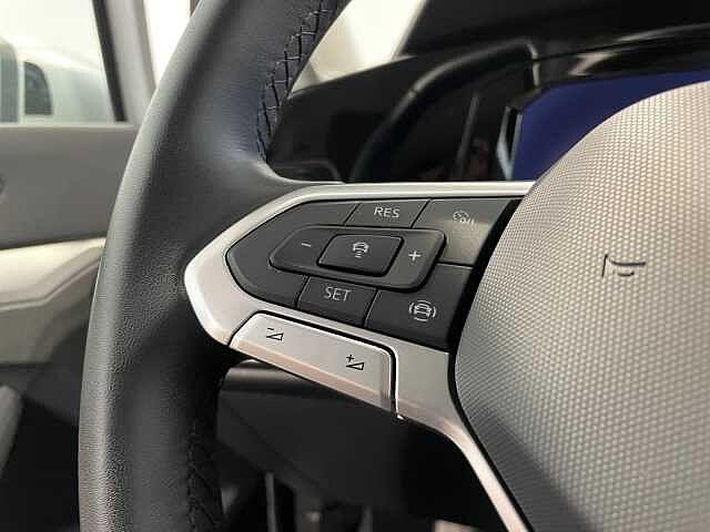 Volkswagen Golf 8ª serie 1.0eTSI 110CV DSG Life (MHEV) - IVA ESPOSTA/NEOPATENTATI
