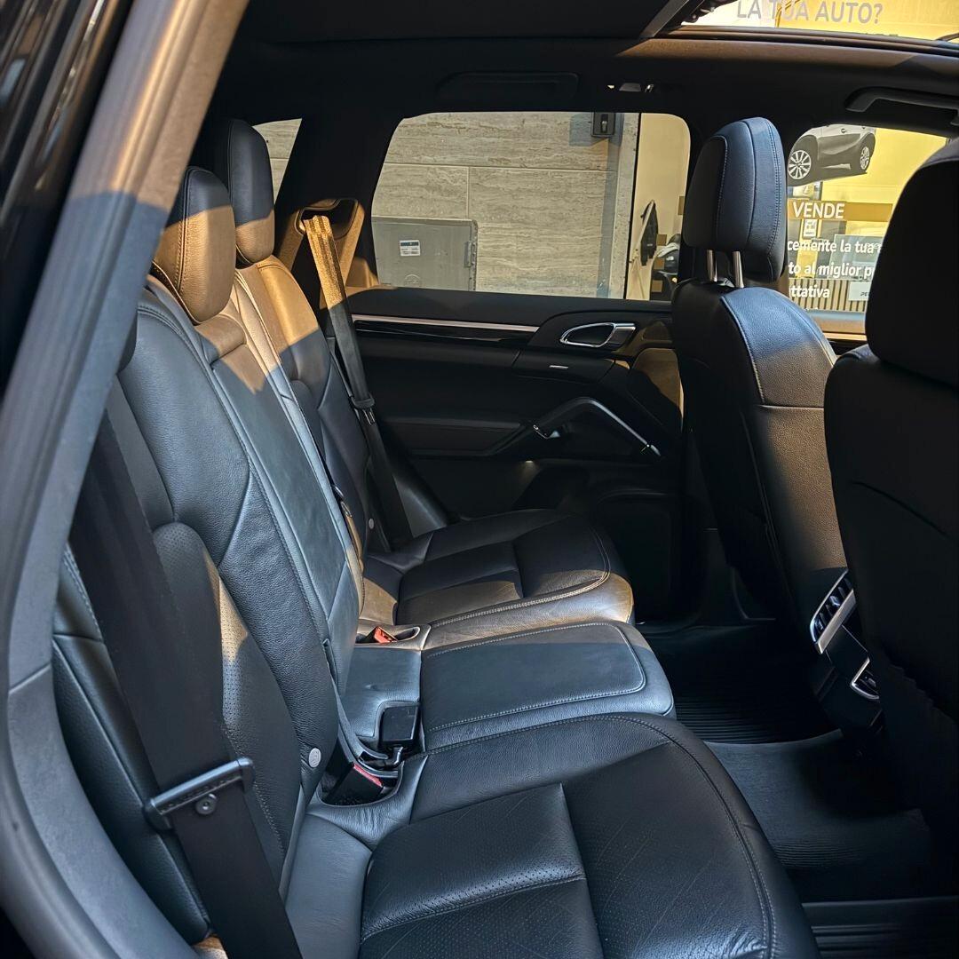 Porsche Cayenne 3.0 V6 262cv **FULL OPTIONAL**