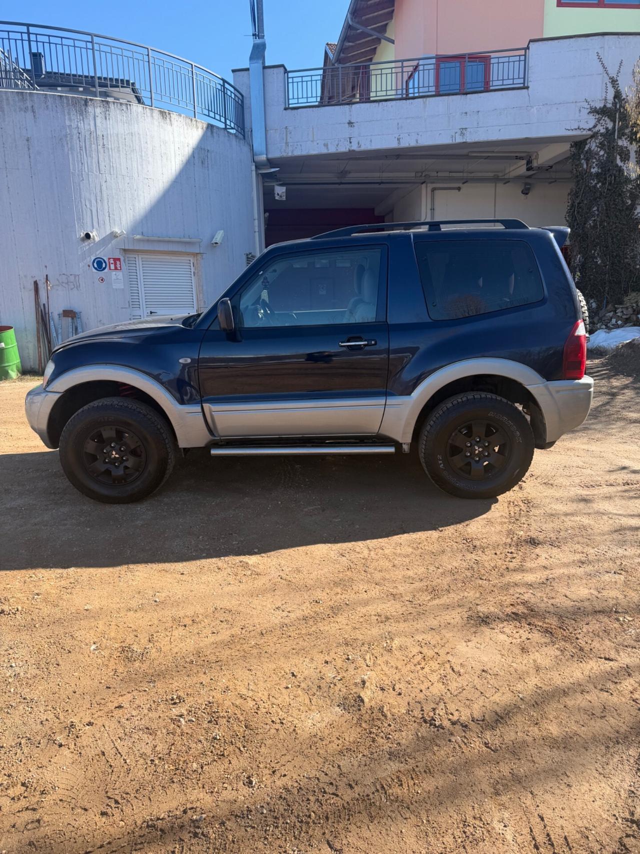Mitsubishi Pajero 3.2 16V DI-D 3p. GLS2