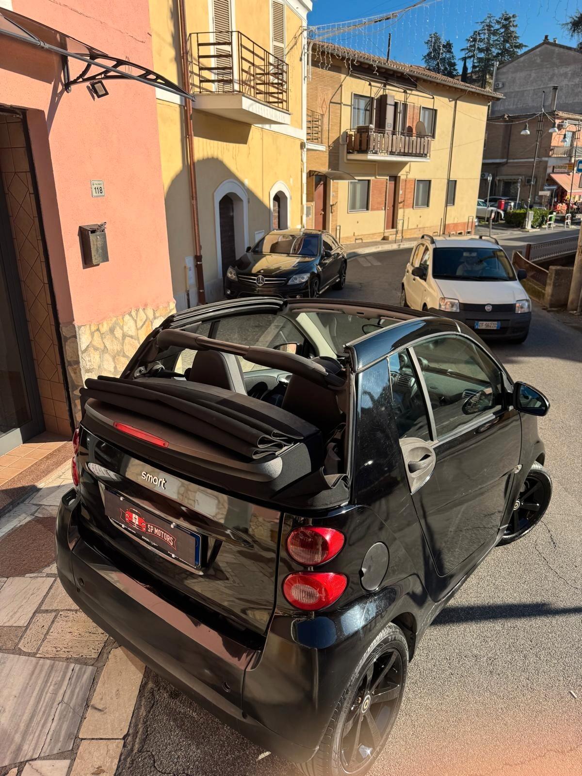 Smart ForTwo 0.8 diesel 45 cv cabrio pulse cdi PREZZO PROMO NATALIZIA, UNICA, NEOPATENTATI, TOTAL BLACK, 30 KM/L, OTTIME CONDIZIONI
