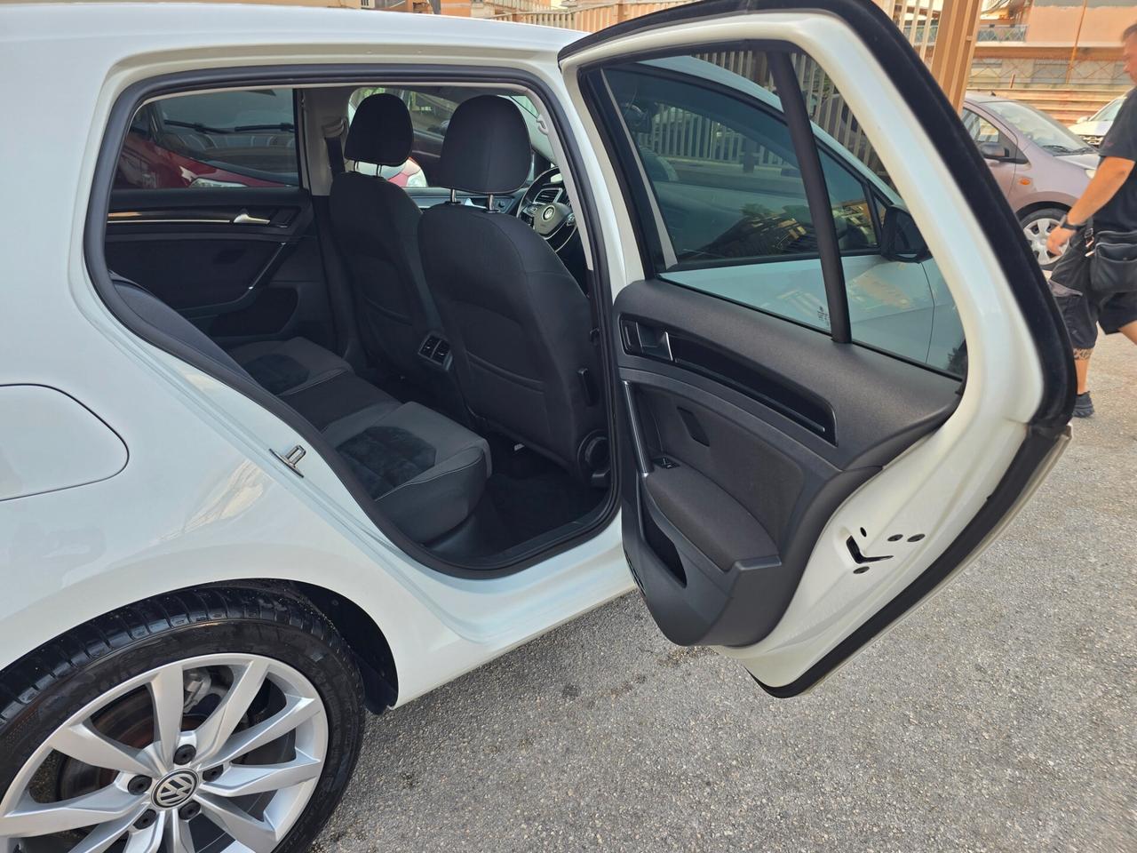 Volkswagen Golf 1.6 TDI 5p. Highline BlueMotion Technology