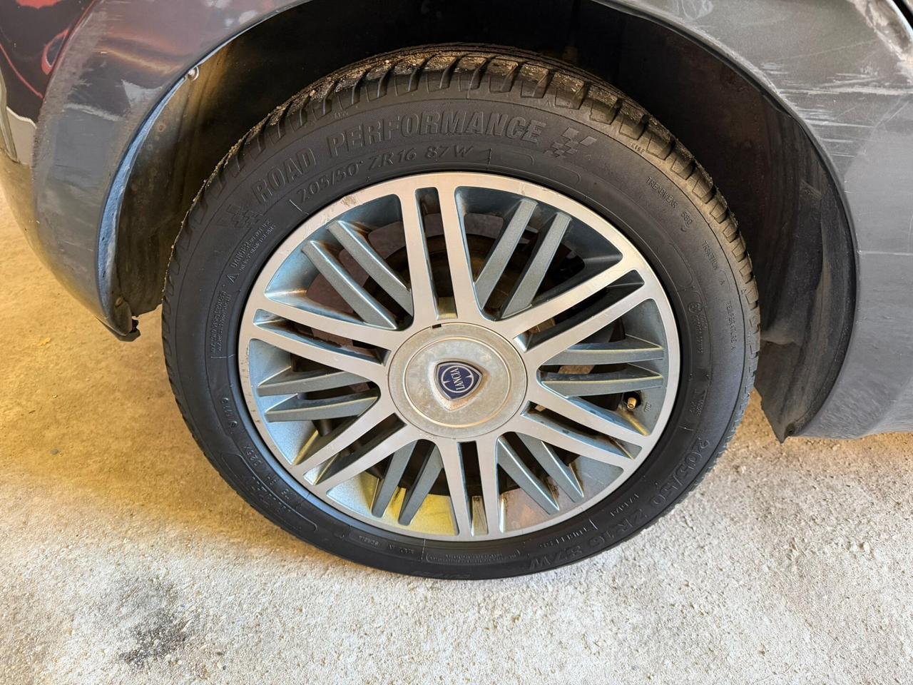 Lancia MUSA 1.4cc gpl (PRIVATO)-2011