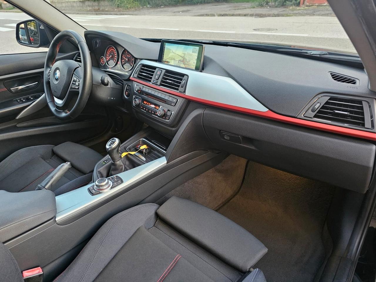 Bmw 316d 115cv Sport*Navi*Bi-Xeno*Tetto*Pdc*17*