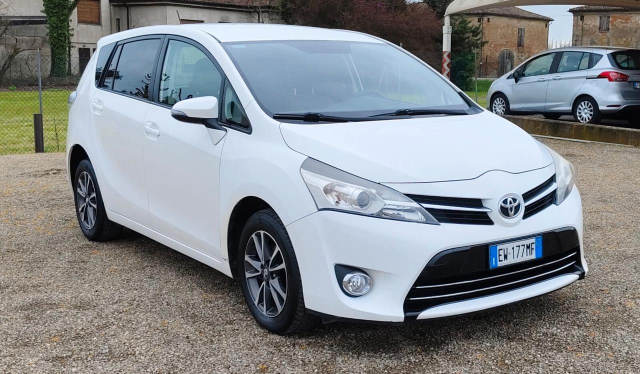 Toyota Verso 1.6 D-4D Style 7 posti