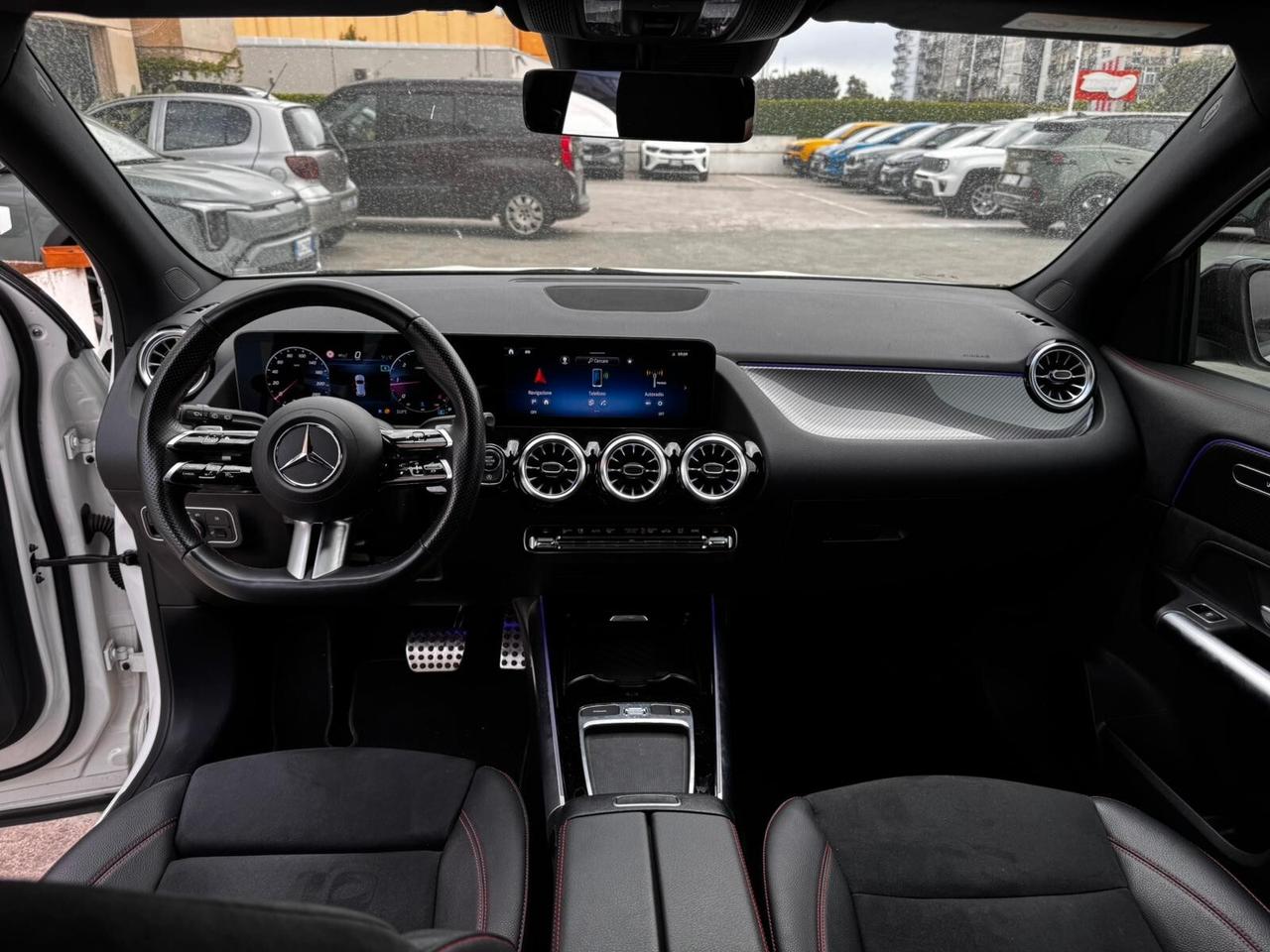 MERCEDES GLA 200D 2024 150 CV FULL OPTIONAL