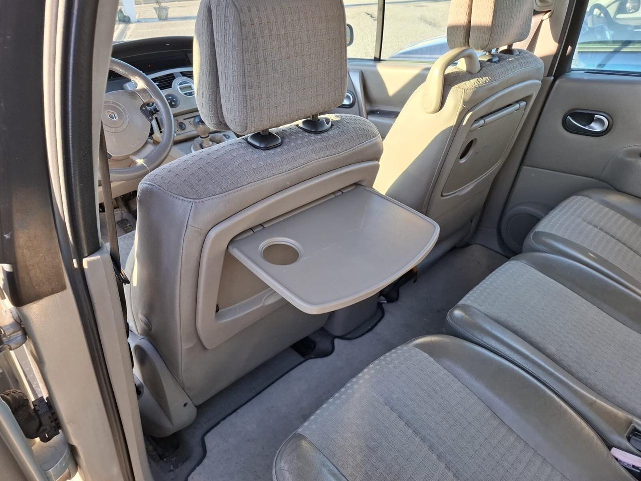 Renault Grand Scenic 1.9 dCi Exception 120 cv