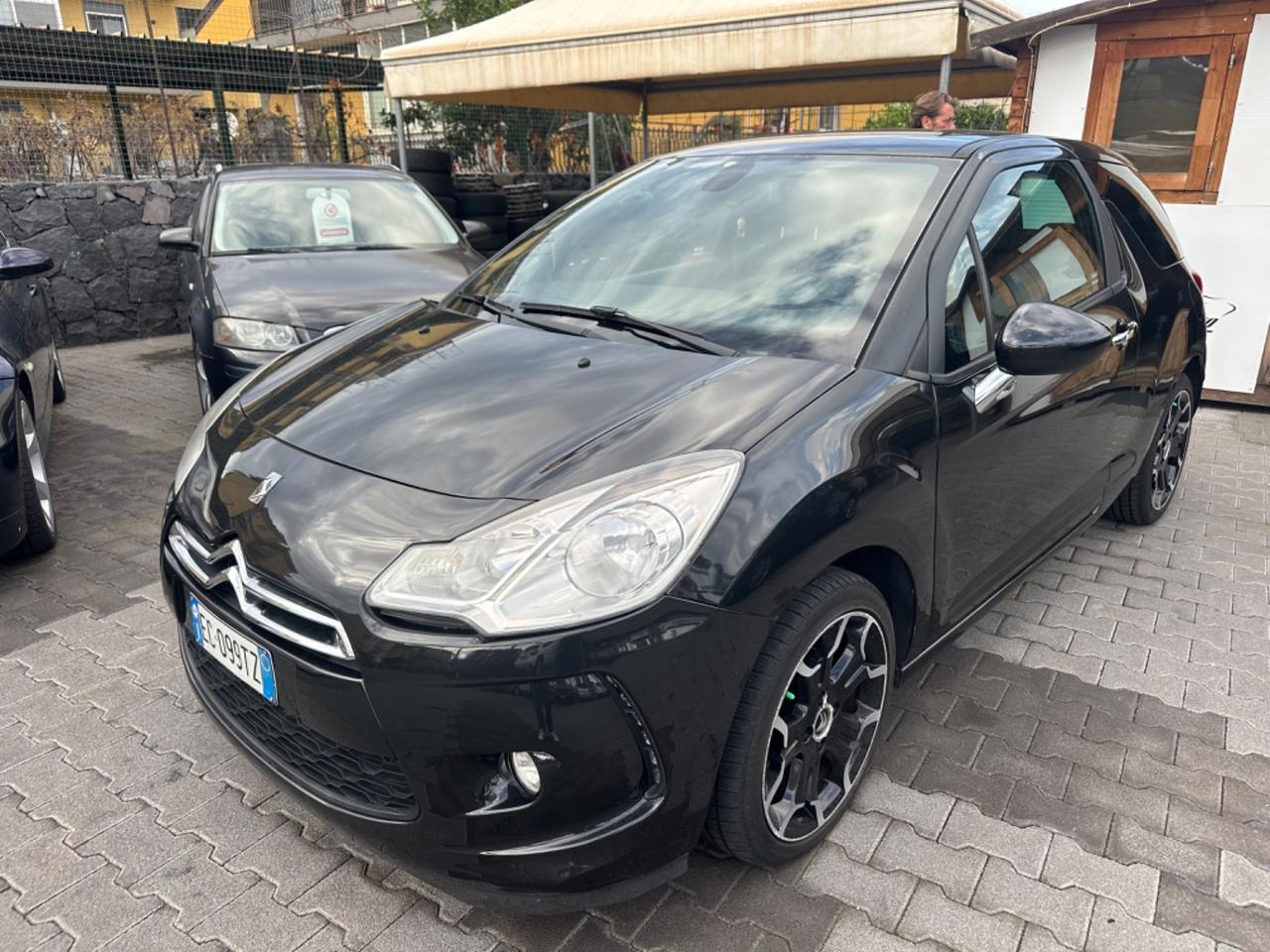 Ds DS3 3 1.6 e-HDi 90 airdream Just Black