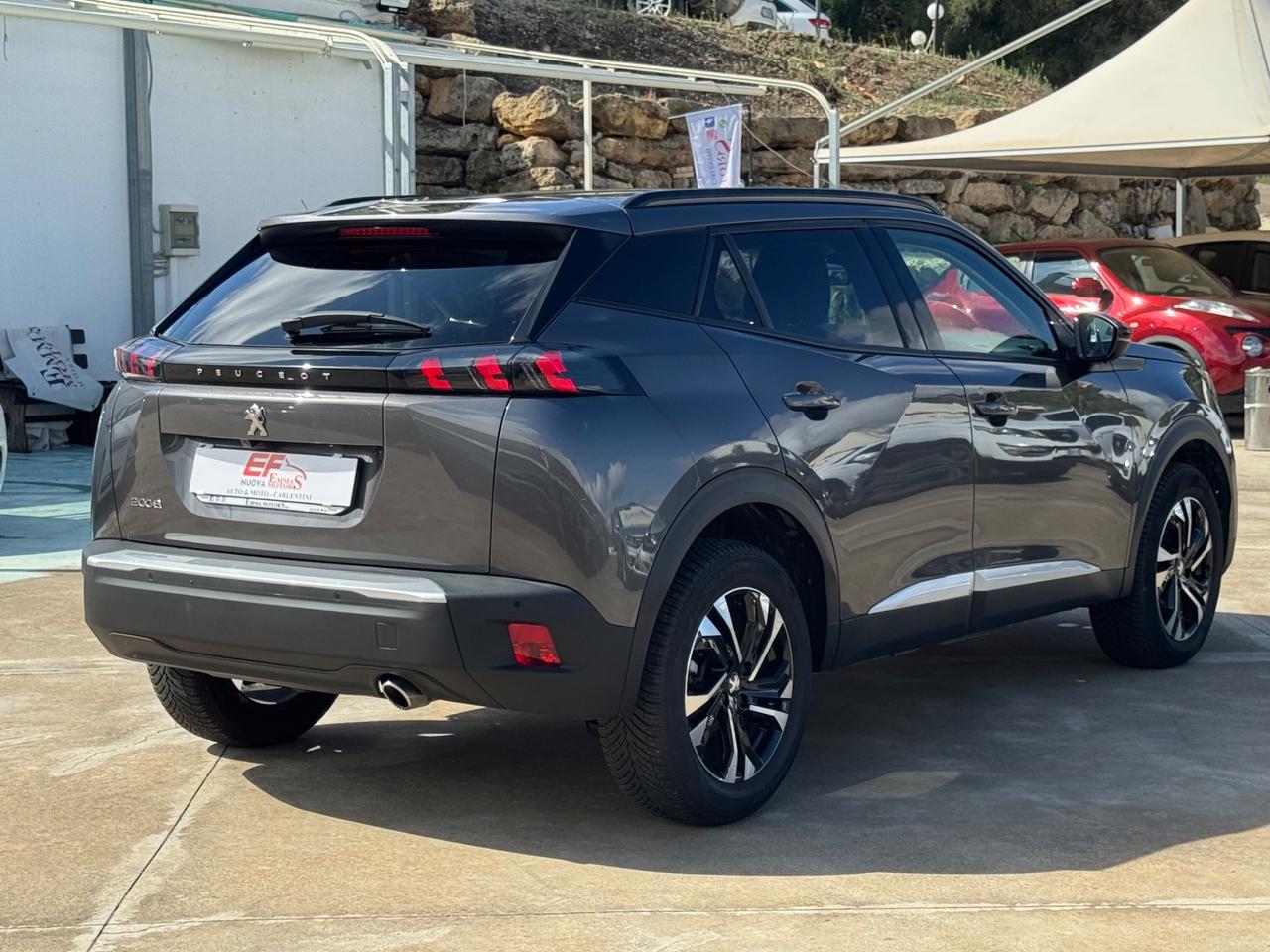 Peugeot 2008 BlueHDi 130 S&S EAT8 Allure