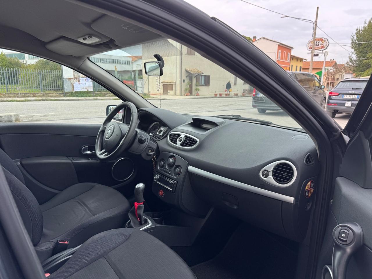 Renault Clio 1.5 dCi 70CV 5 porte