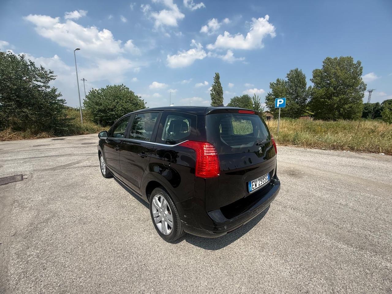 Peugeot 5008 1.6 HDi 115CV Business