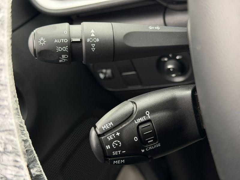 Citroën C3 C3 1.2 puretech Shine Pack s&s 83cv "GRIGIO ARGENTO"