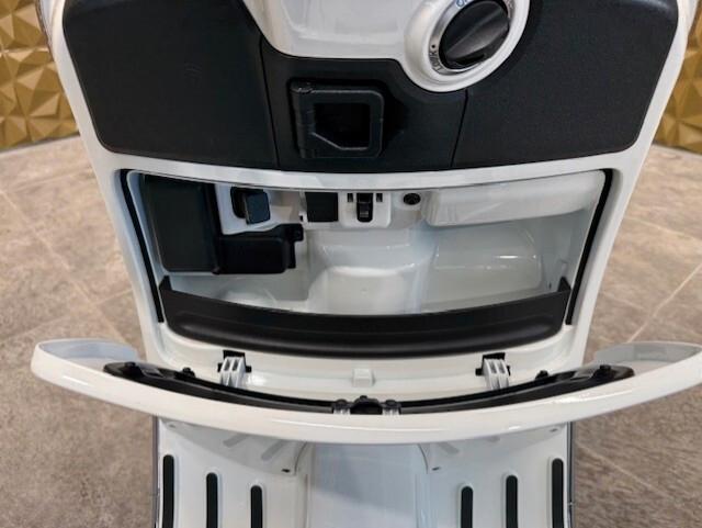 Vespa GTS 300 hpe Super