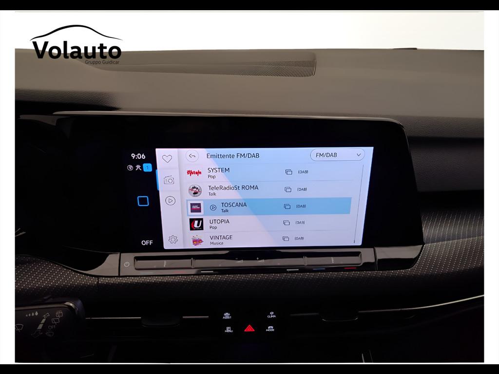 VOLKSWAGEN Golf VIII 2020 - Golf 1.5 tsi evo R-Line 130cv