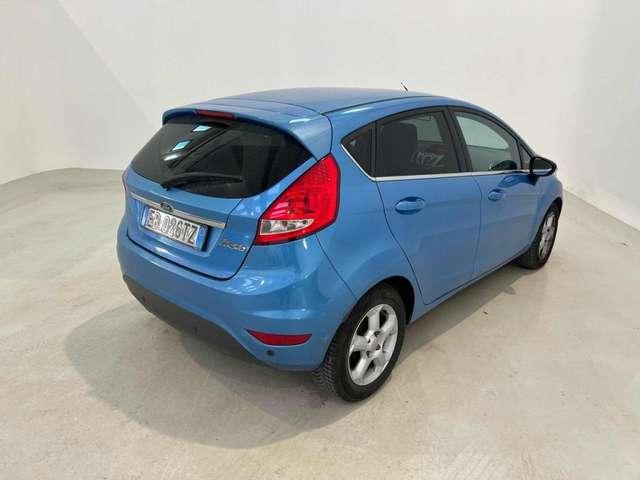 Ford Fiesta 1.4 5 porte Bz.- GPL Titanium NEOPATENTATI