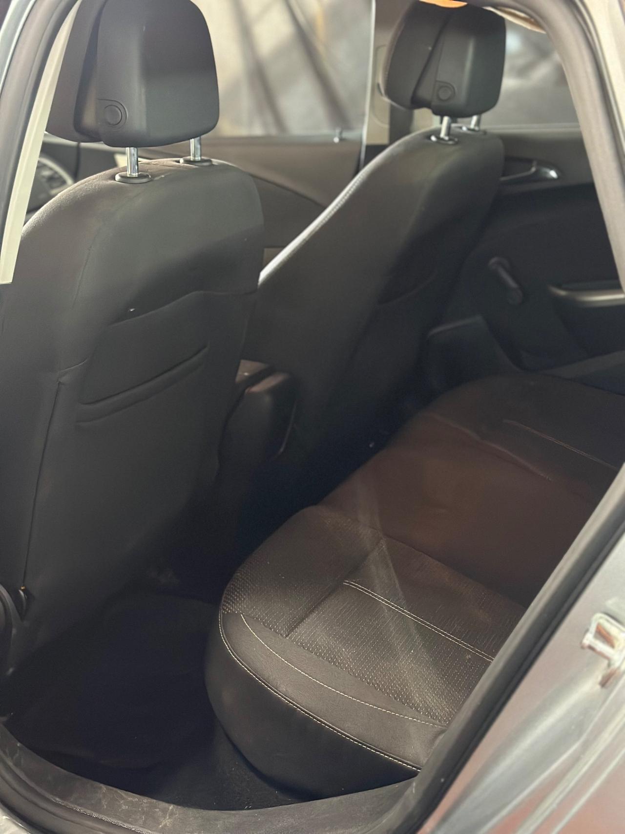 Opel Astra 1.7 CDTI 2011