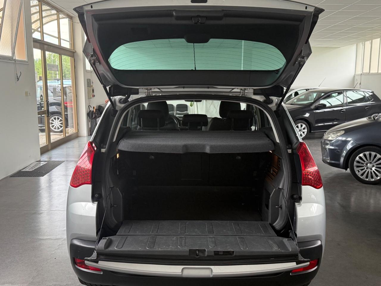 Peugeot 3008 1.6 HDi 112CV Tecno ok neopatentati