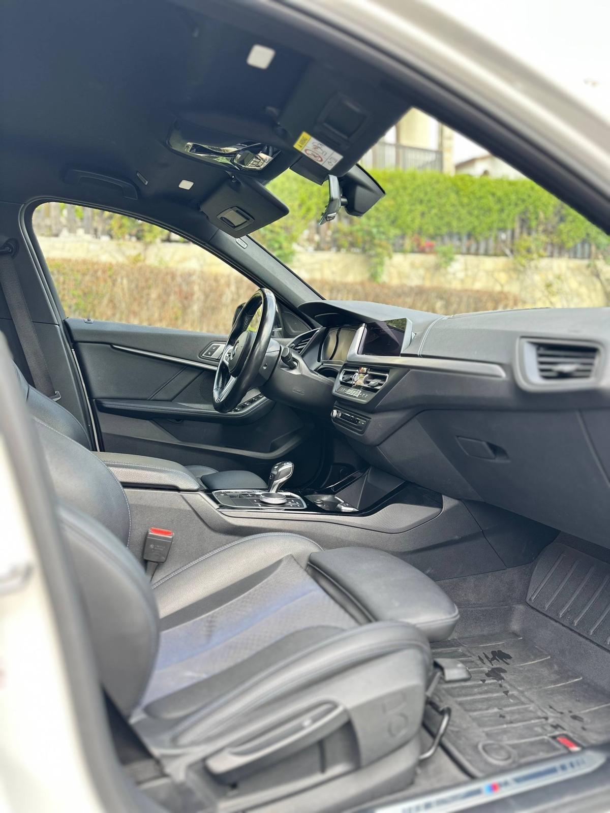 Bmw 118 118d 5p. Msport