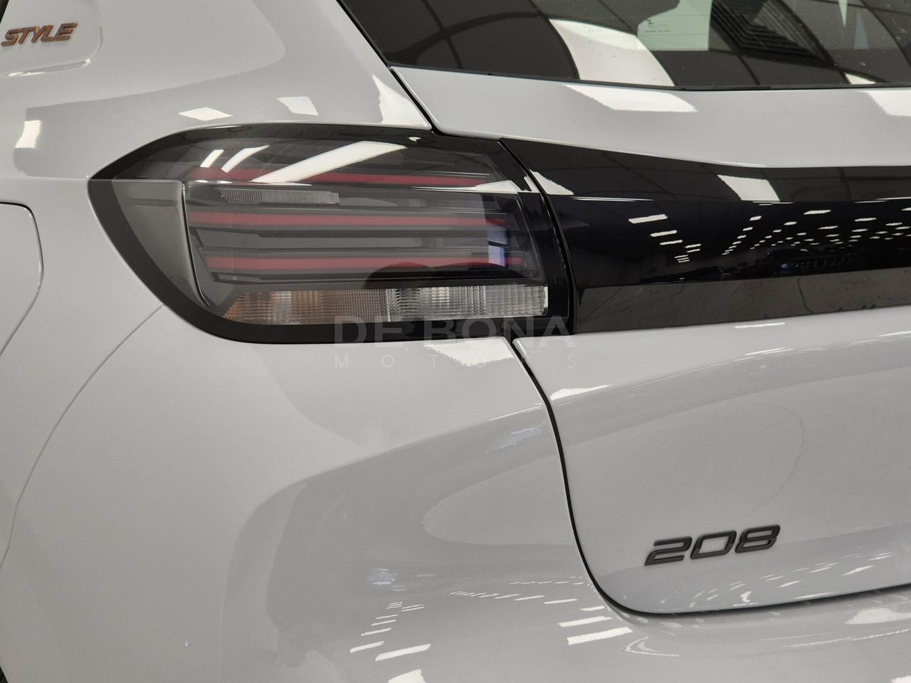 Peugeot 208 1.2 hybrid style 110cv e-dcs 6