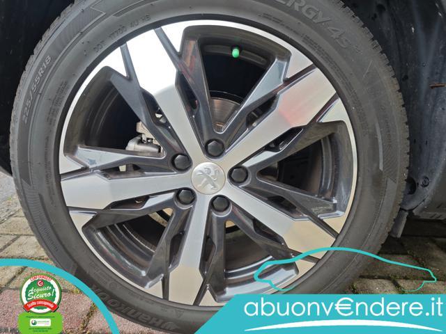PEUGEOT 3008 PureTech Turbo 130 S&S EAT6 Allure