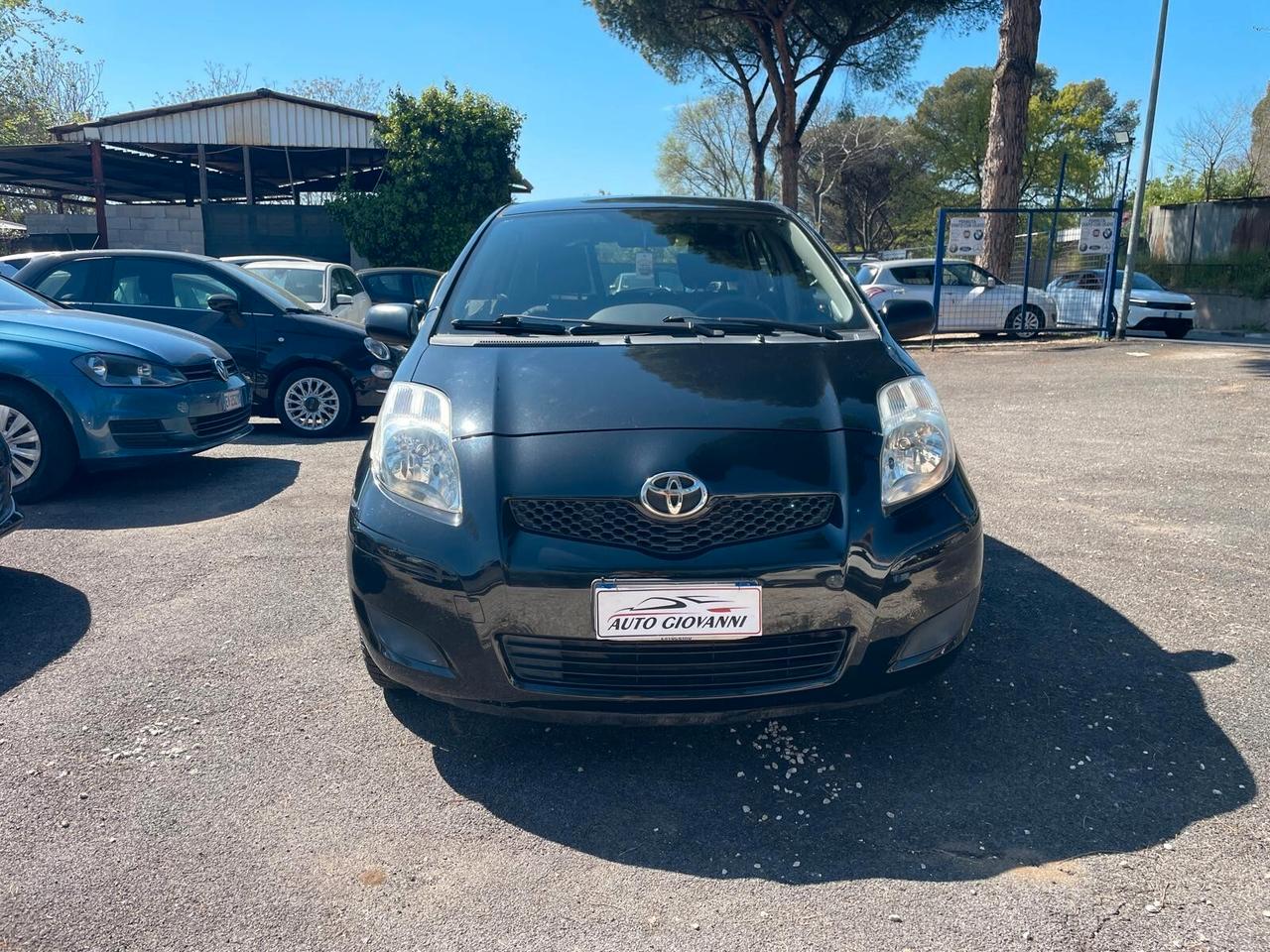 Toyota Yaris 1.0 5 porte Sol