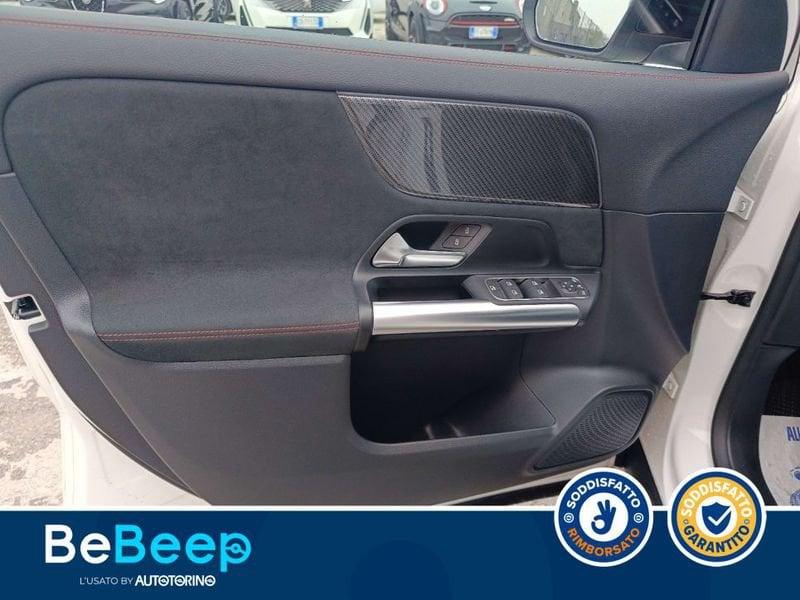 Mercedes-Benz GLA 200 D PREMIUM AUTO