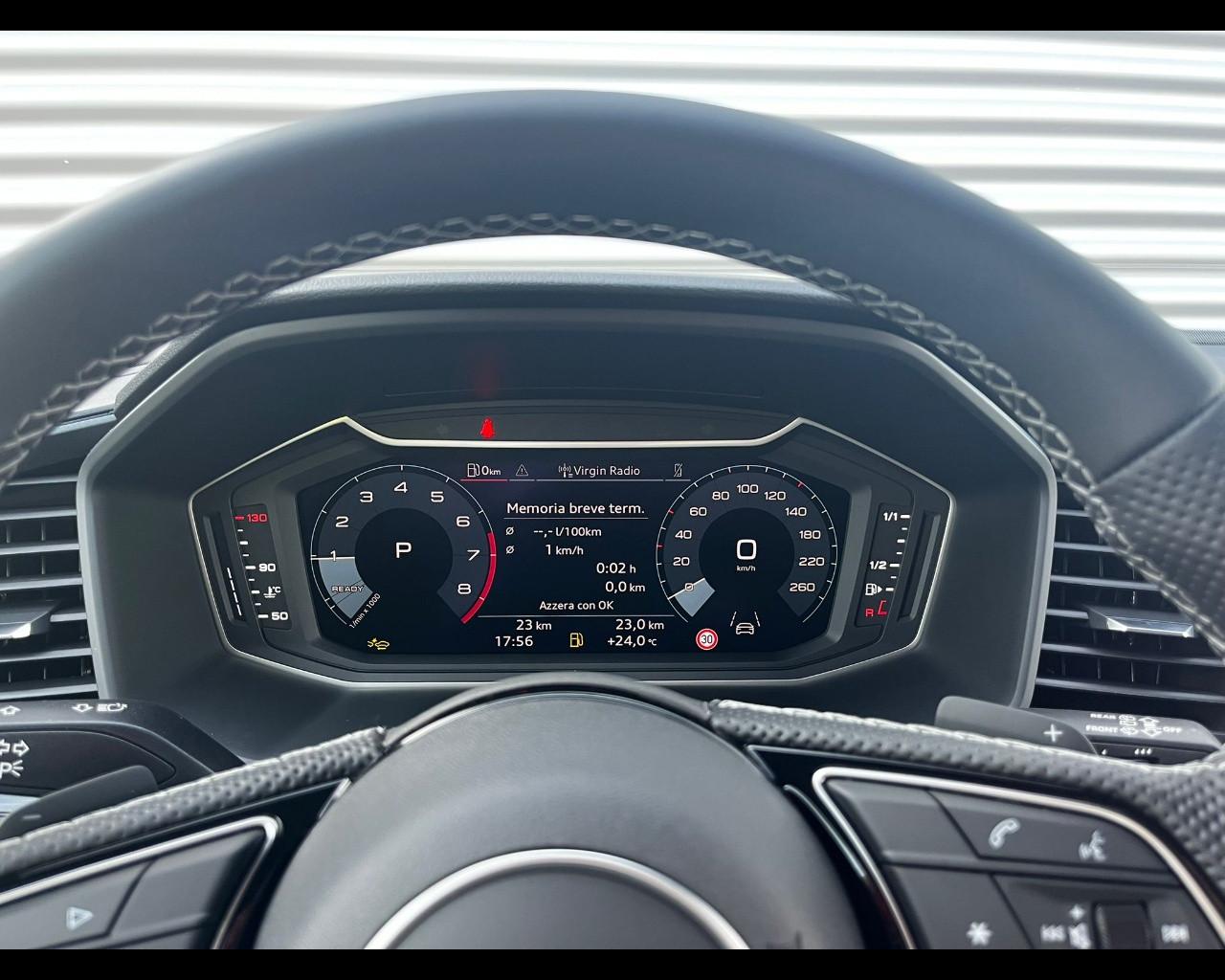 AUDI A1 ALLSTREET 35 TFSI S-TRONIC IDENTITY CONTRAST