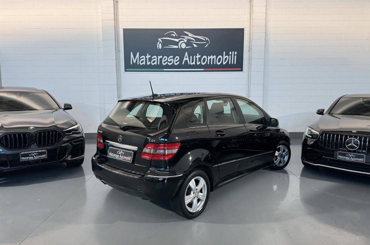 Mercedes-Benz B 180 CDI Sport 2.0cc 109cv AUTO Clima+Navi+SediliRiscaldati OK Neopatentati