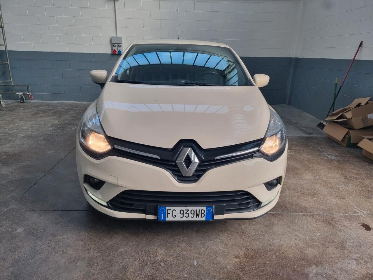 Renault Clio TCe 12V 90CV Start&Stop 5 porte Energy Intens