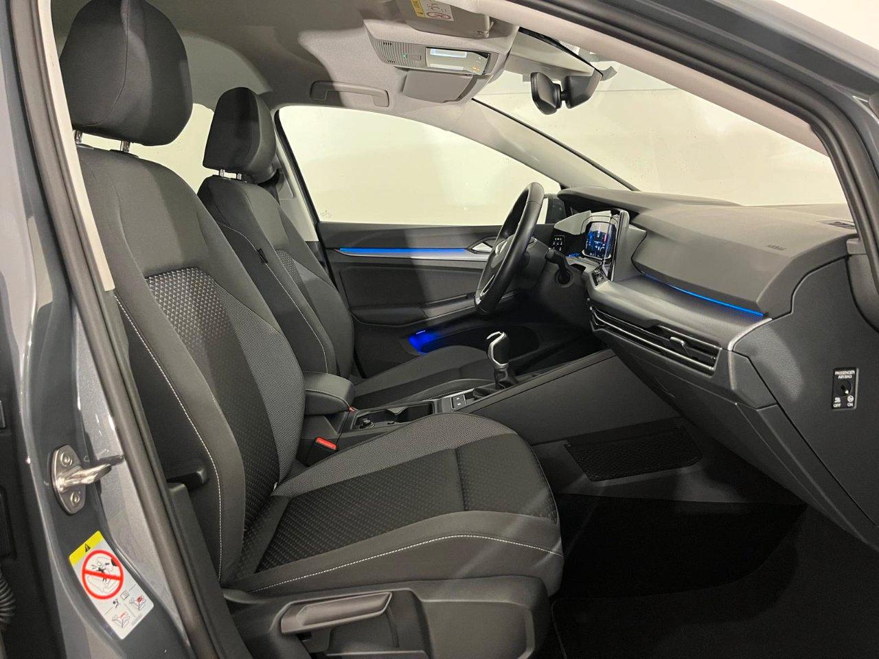Volkswagen Golf 8 ACTIVE 1.5 TSI 150 CV 6 MARCE