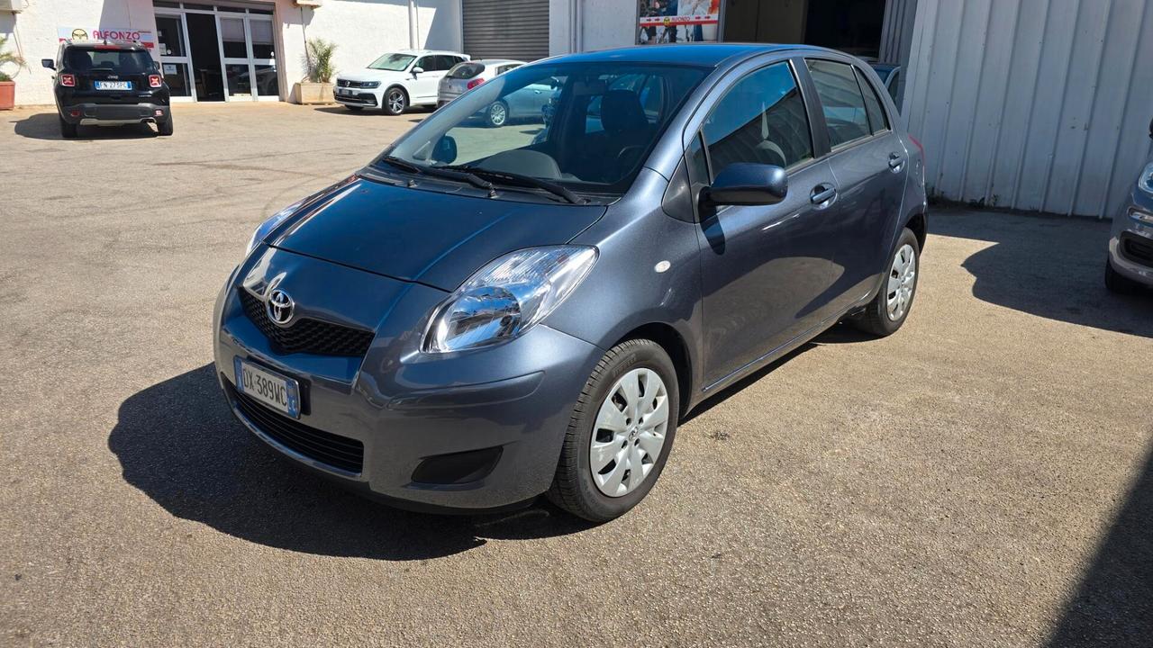 Toyota Yaris 1.3 5 porte