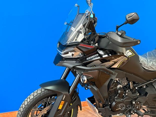 CF Moto MT 800 Explore tua a soli 98 euro al mese