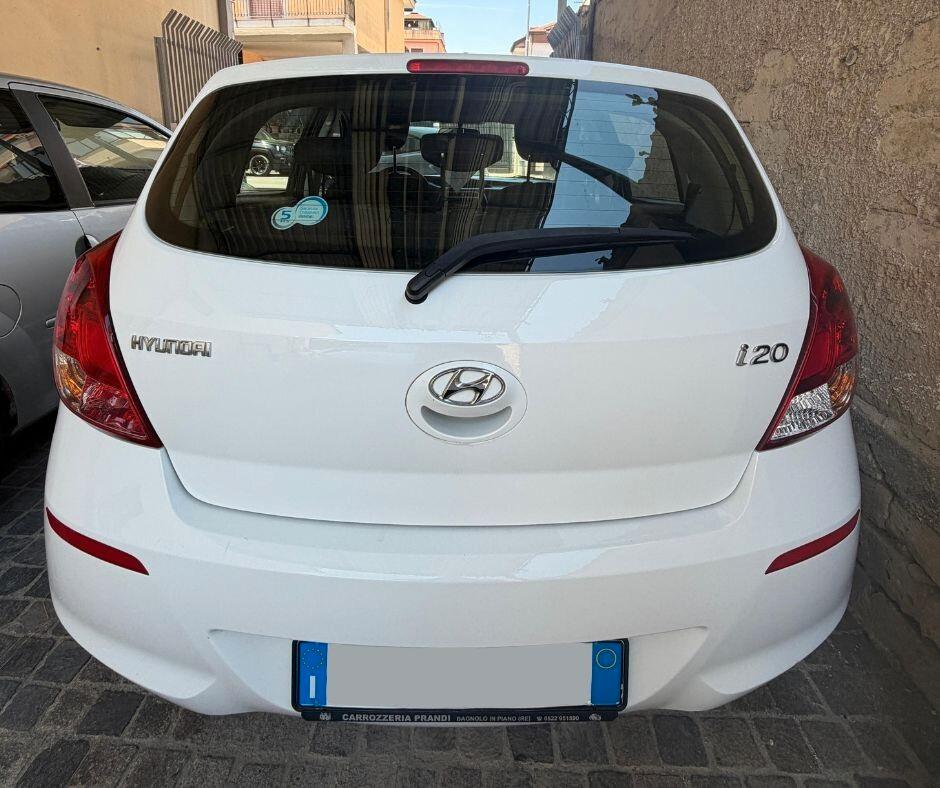 Hyundai i20 BENZINA