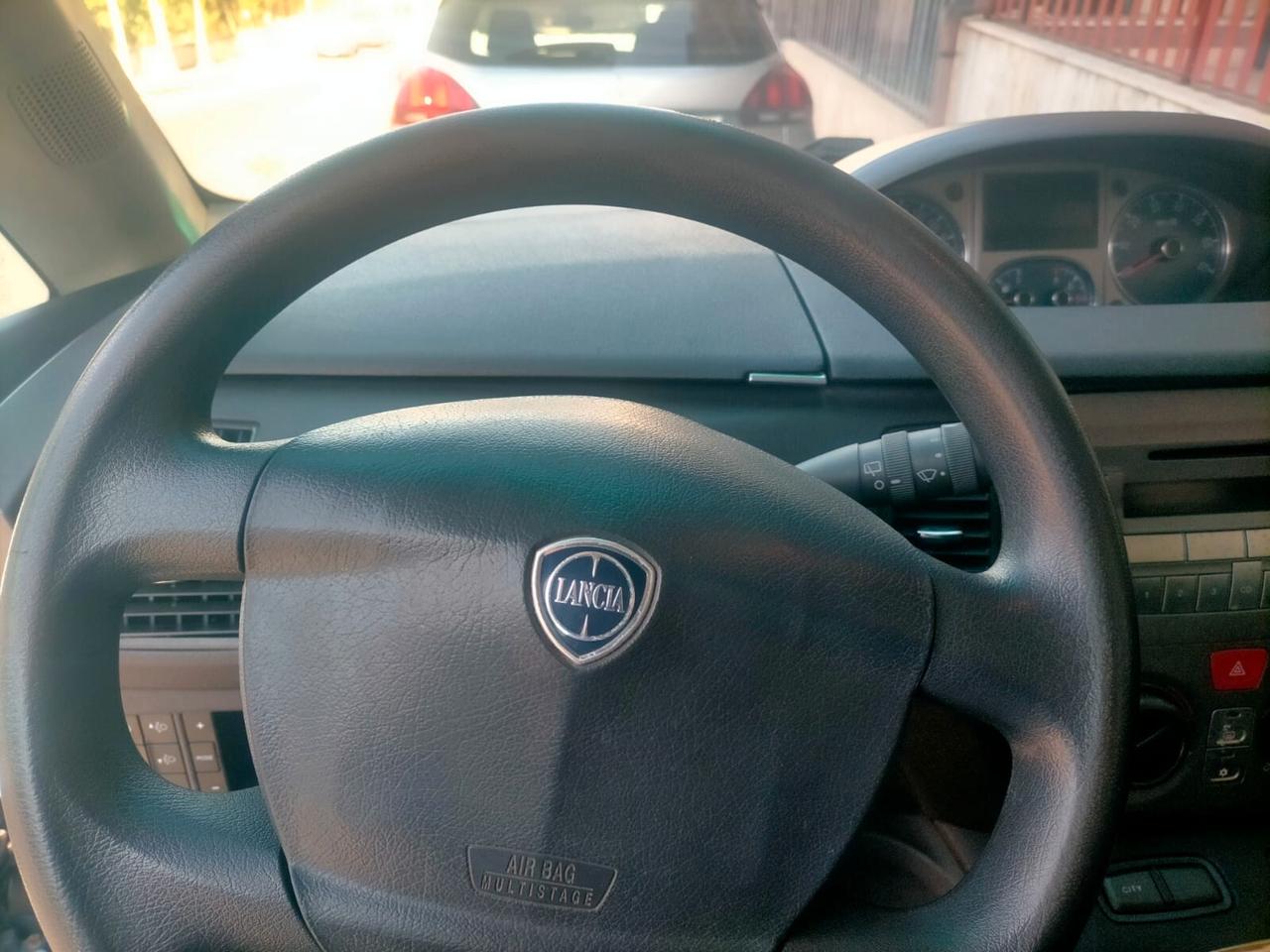 Lancia MUSA 1.3 Mjt 95 CV Platinum