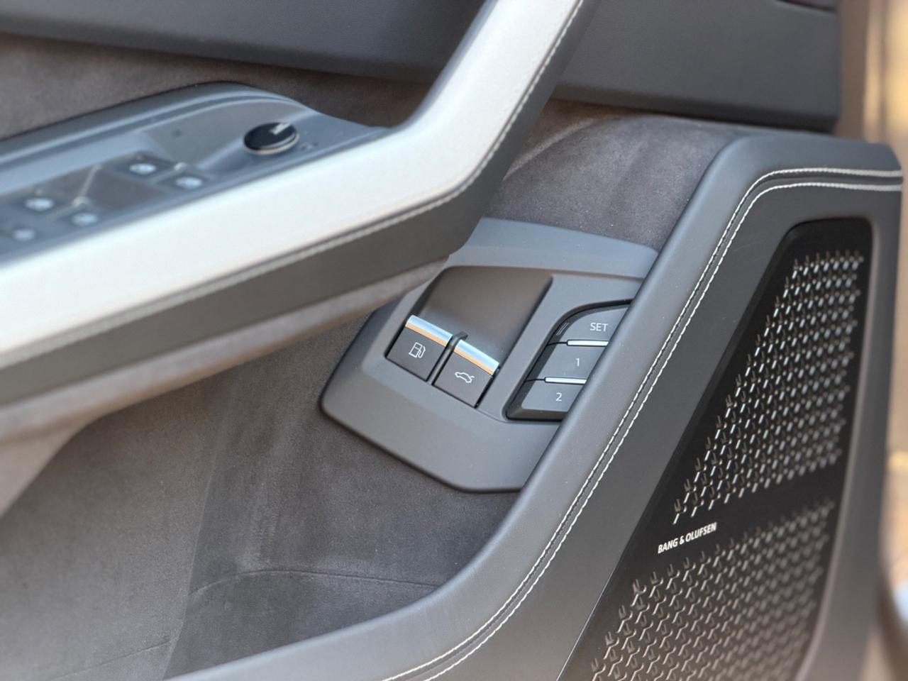 Lamborghini Urus 4.0 SE V8 HYBRID 800 CV TETTO B&O 23'