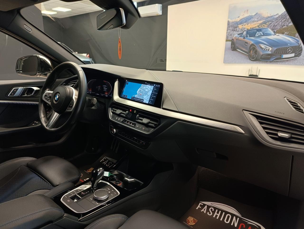Bmw 118 118d 5p. Msport