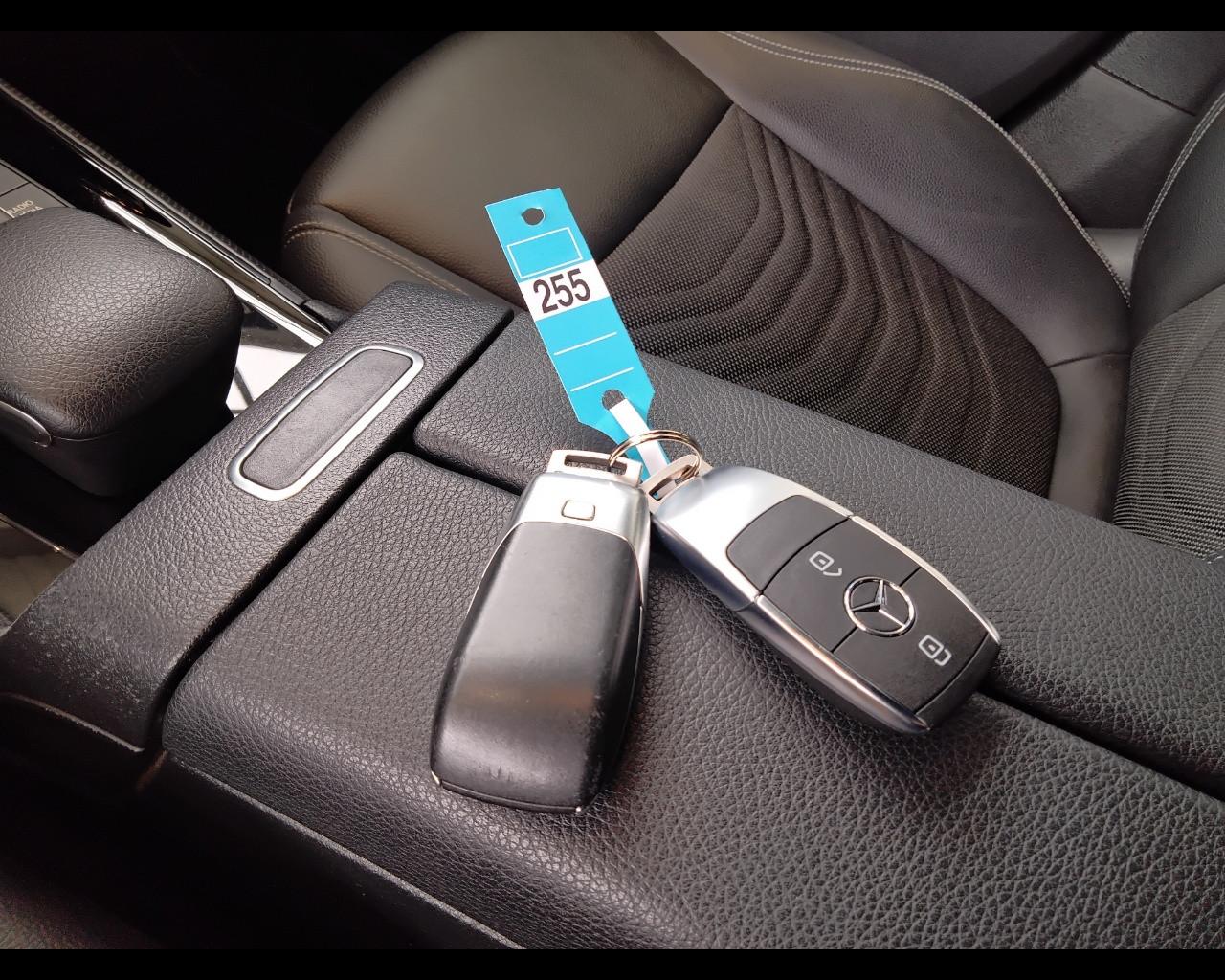 Mercedes-Benz GLA-H247 2020 - GLA 180 d Sport auto