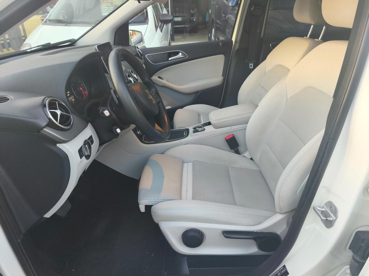 Mercedes-benz B 200 d Automatic Sport