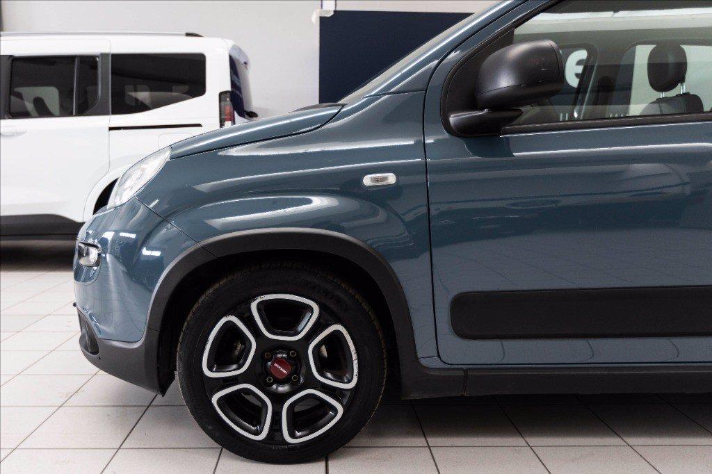 FIAT Panda 1.0 firefly hybrid City Cross s&s 70cv 5p.ti del 2021