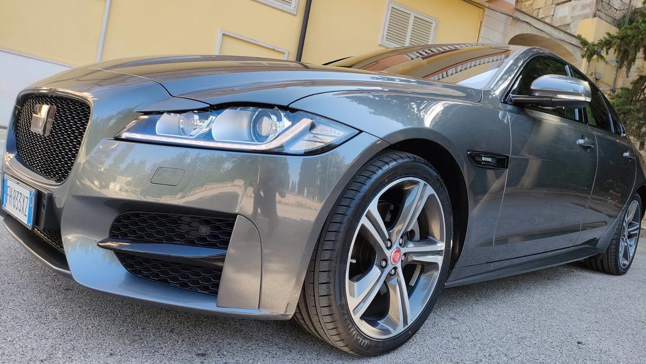 Jaguar XF 2.0 D E-Performance aut. R-Sport