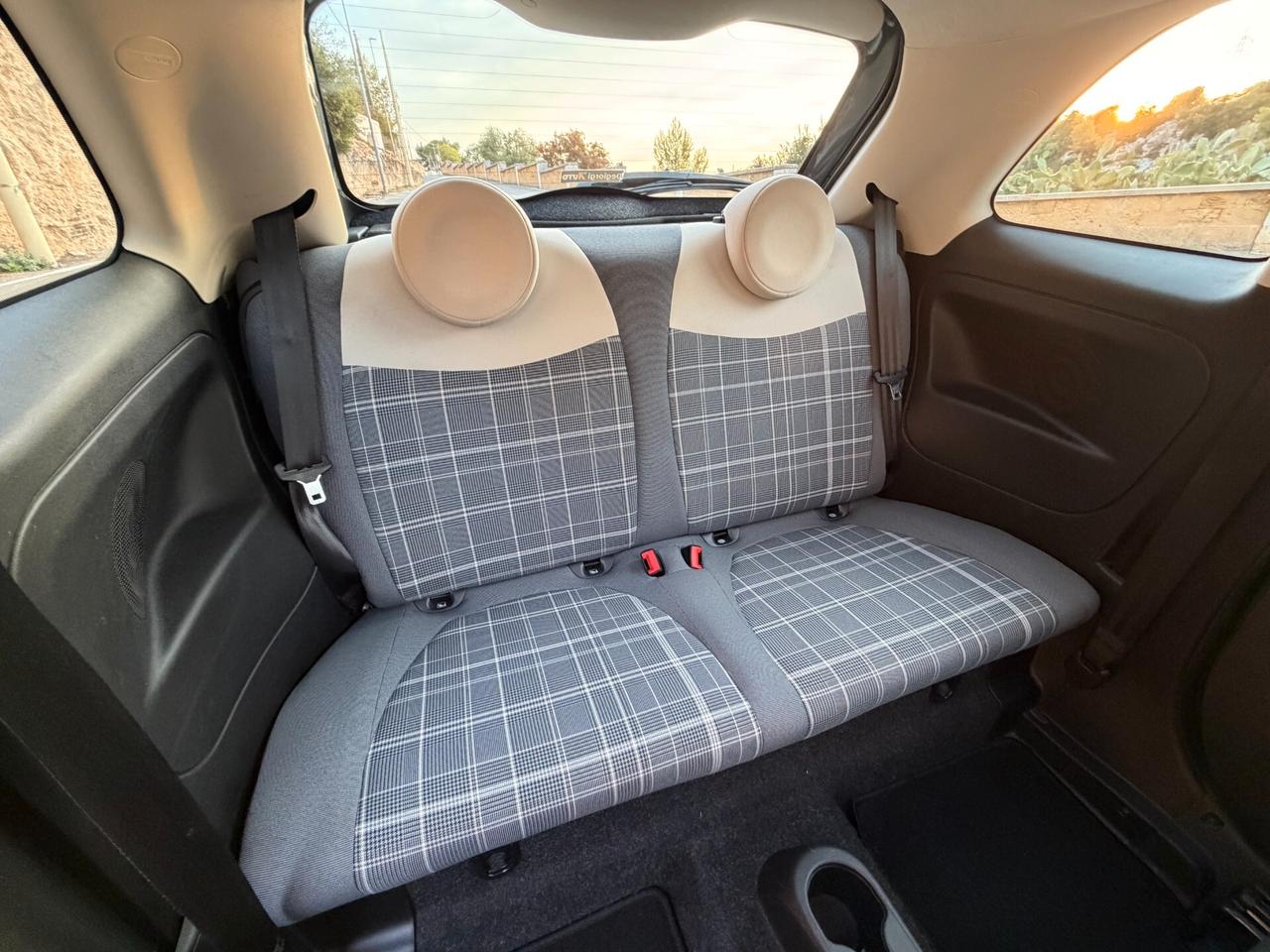 FIAT 500 LOUNGE/1.2 69 CV/CAR PLAY/SOLO 98000 KM