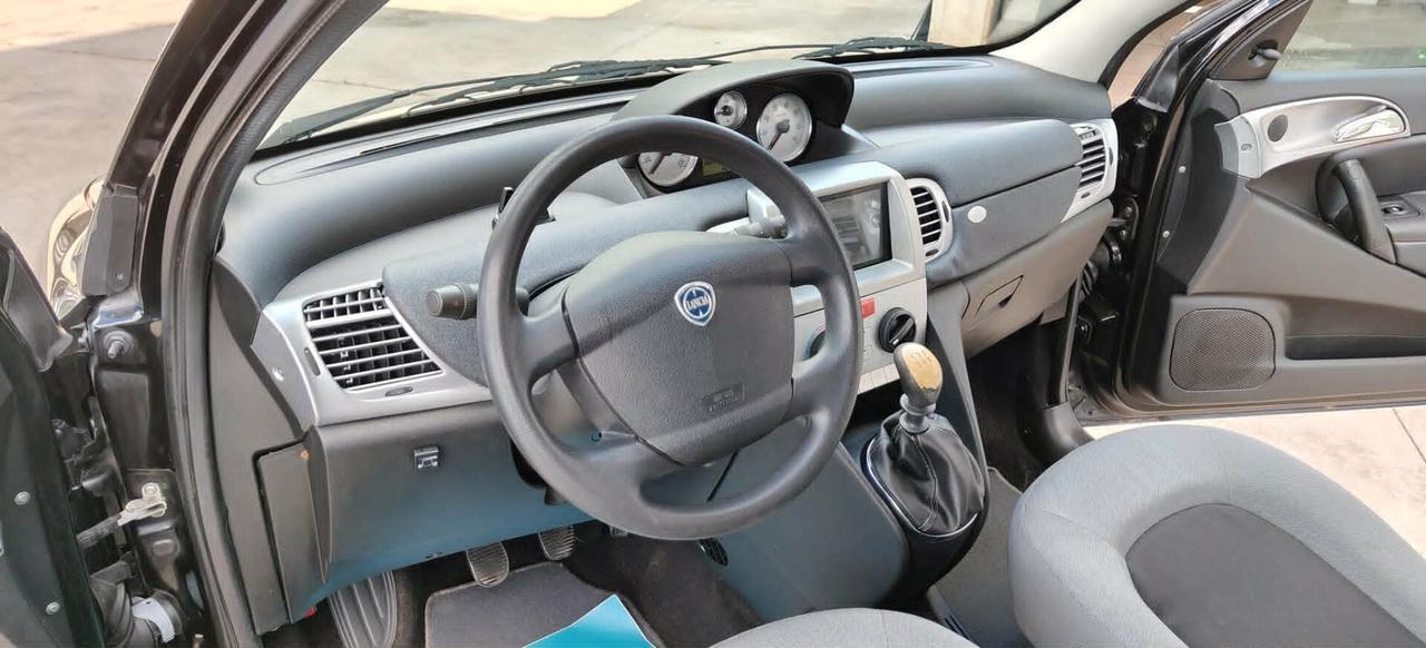 Lancia Ypsilon 1.2 GPL