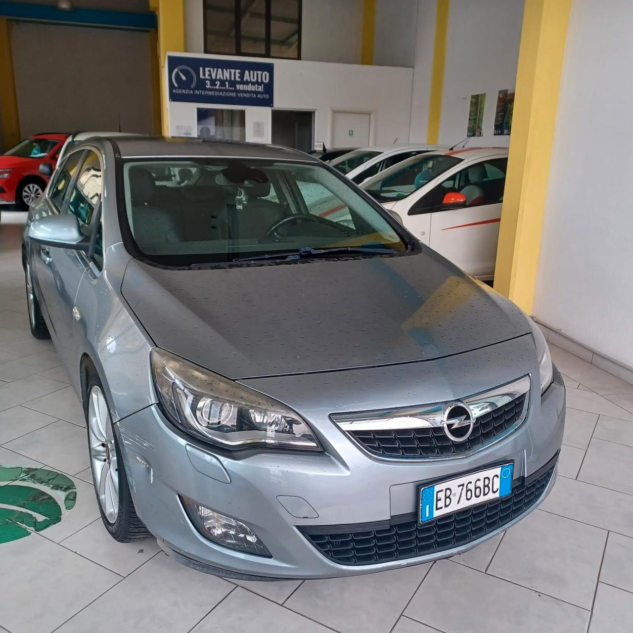 ECONOMICA OPEL ASTRA 1.7 TDI