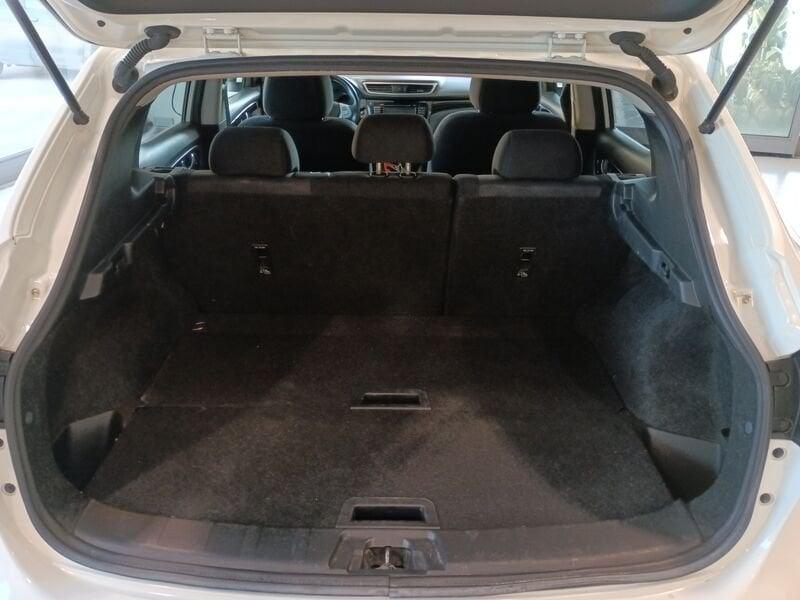 Nissan Qashqai 1.6 dCi 130 2WD N-Connecta Aut