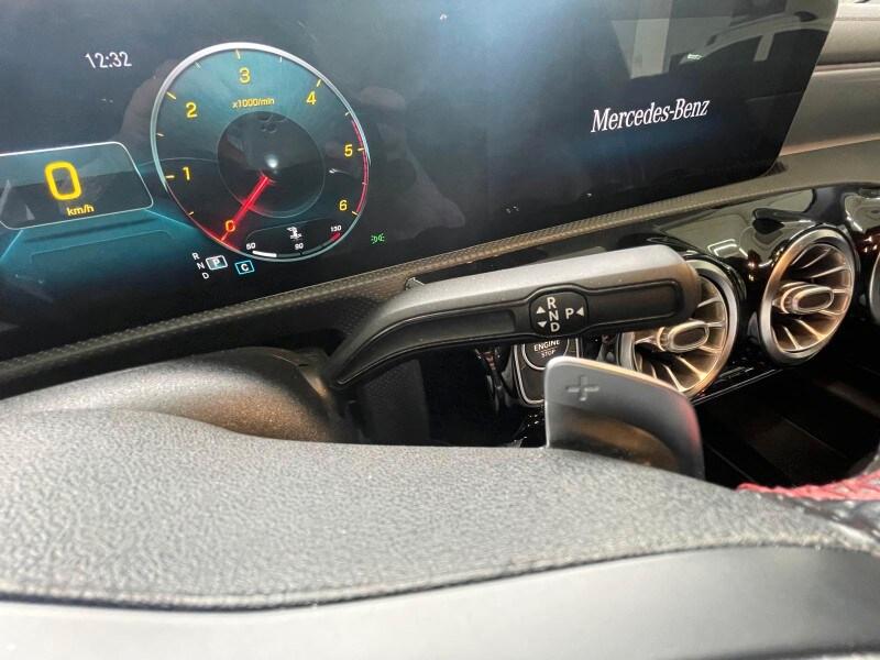 MERCEDES CLA Coupé (C118) CLA 220 d Automat...