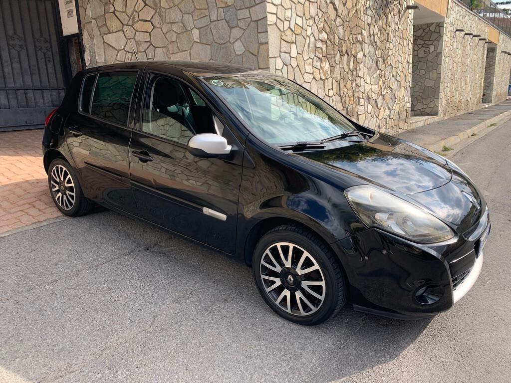 Renault Clio 1.2 16V 5 porte Dynamique