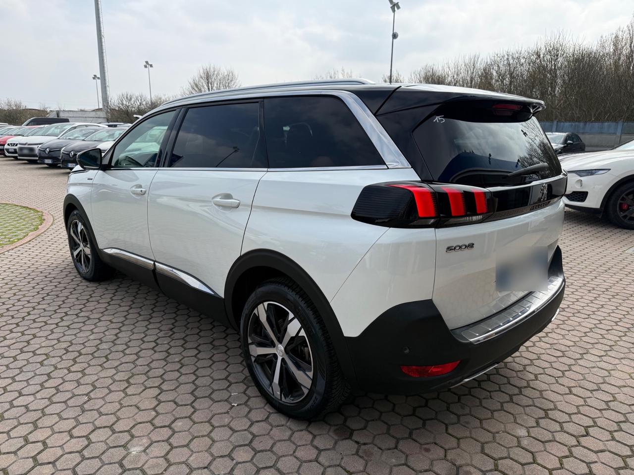Peugeot 5008 BlueHDi 130 S&S EAT8 GT Line OK NEOPATENTATI